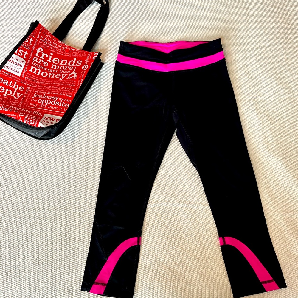 Lululemon RARE black and pink leggings, size 6 - mint condition
